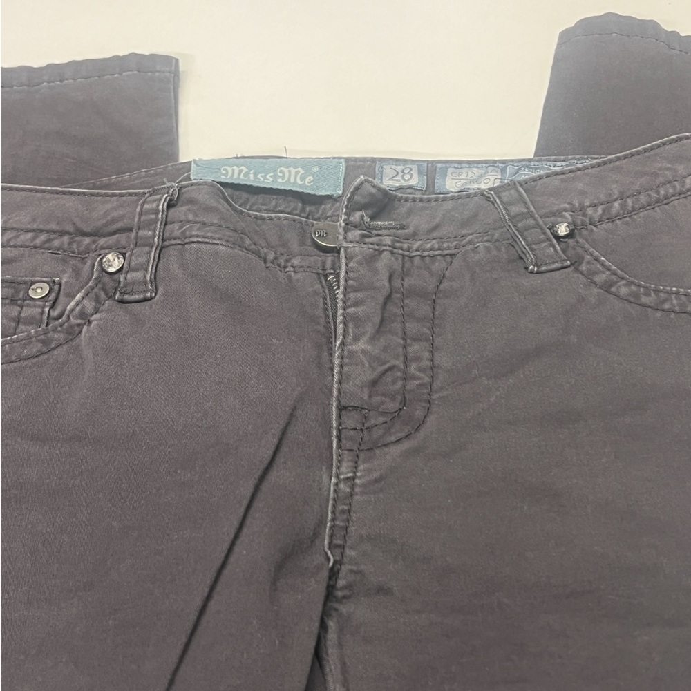Miss Me 28
Cargo
Skinny
Worn once or twice